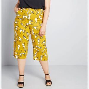 ModCloth Women’s cropped Mustard Cat novelty Print linen blend Pants size 2 EUC!